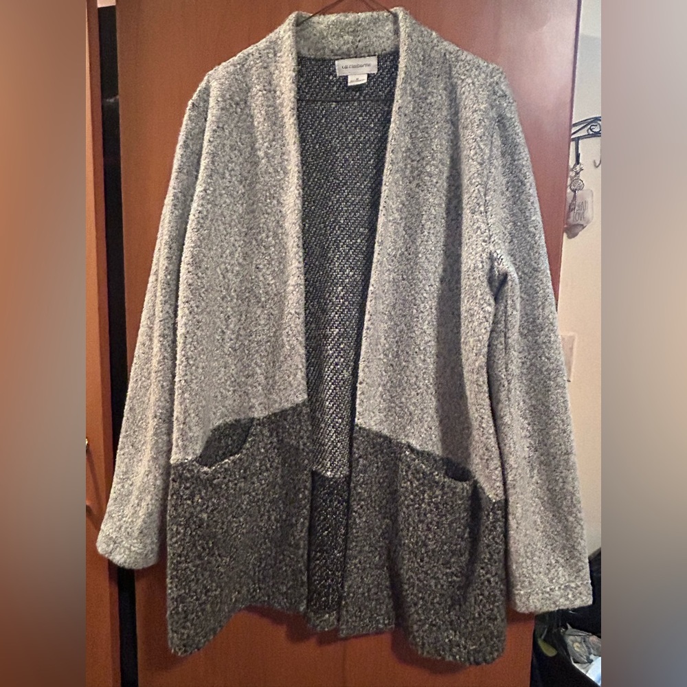Gray Liz Claiborne Sweater size M